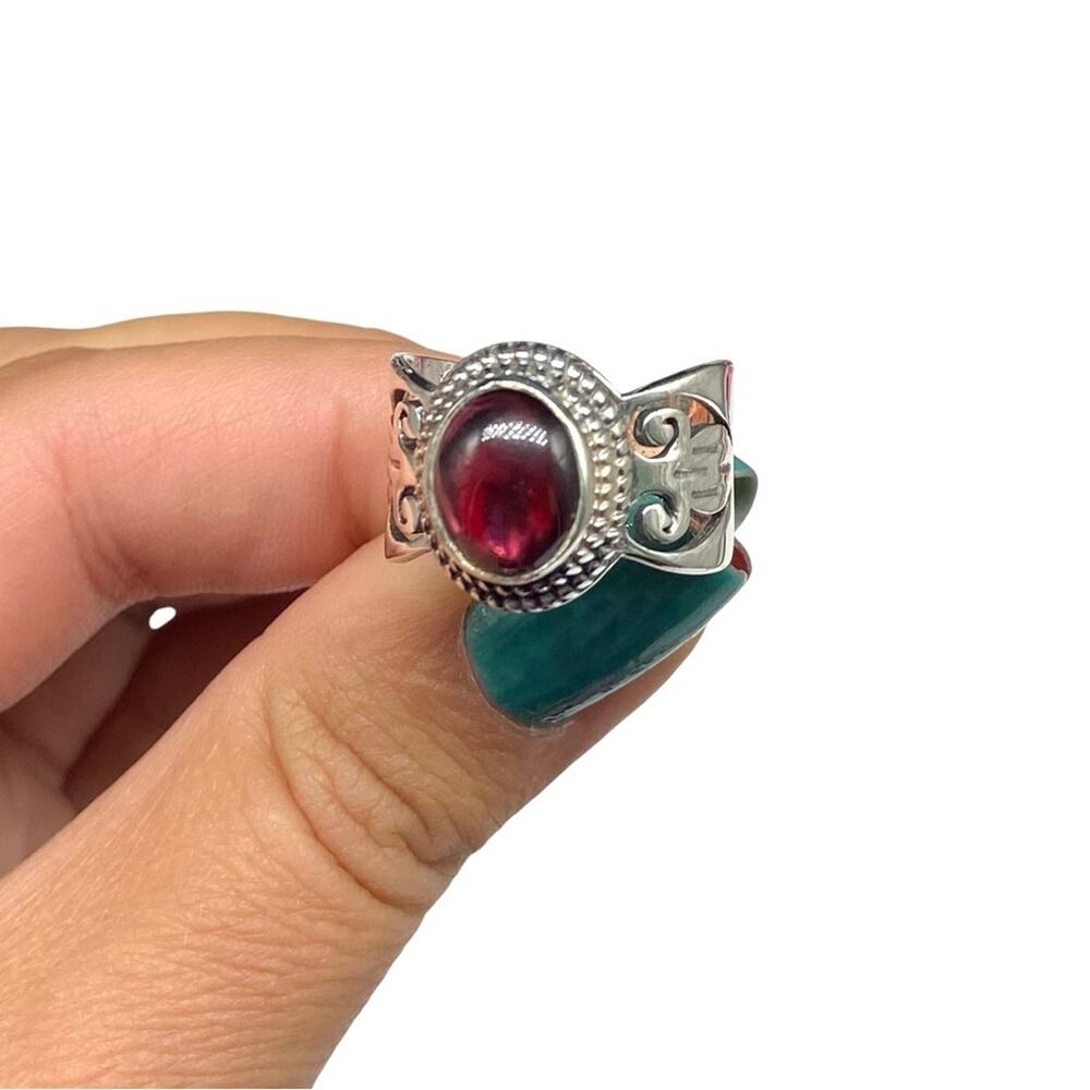 Garnet Ring Size 8 Solid 925 Sterling Silver Oval Cabochon Red Boho Jewelry - Picture 7 of 13
